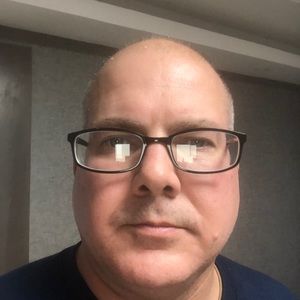 Meet your Posher, Tom